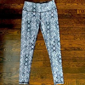 Victoria’s Secret Snake print leggings